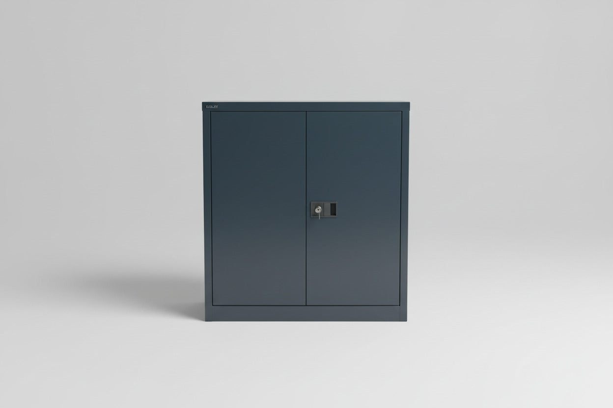 Bisley arkivskab i antracitgrå set forfra med låge lukket